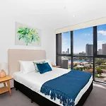 2-Bed Beach Apartment With Pool, Parking & Balcony